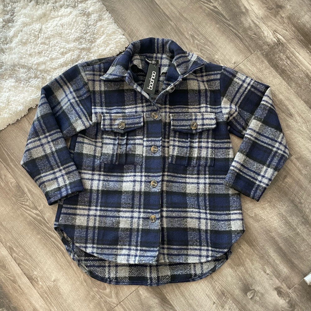 NWT✨ Boohoo Check Shacket